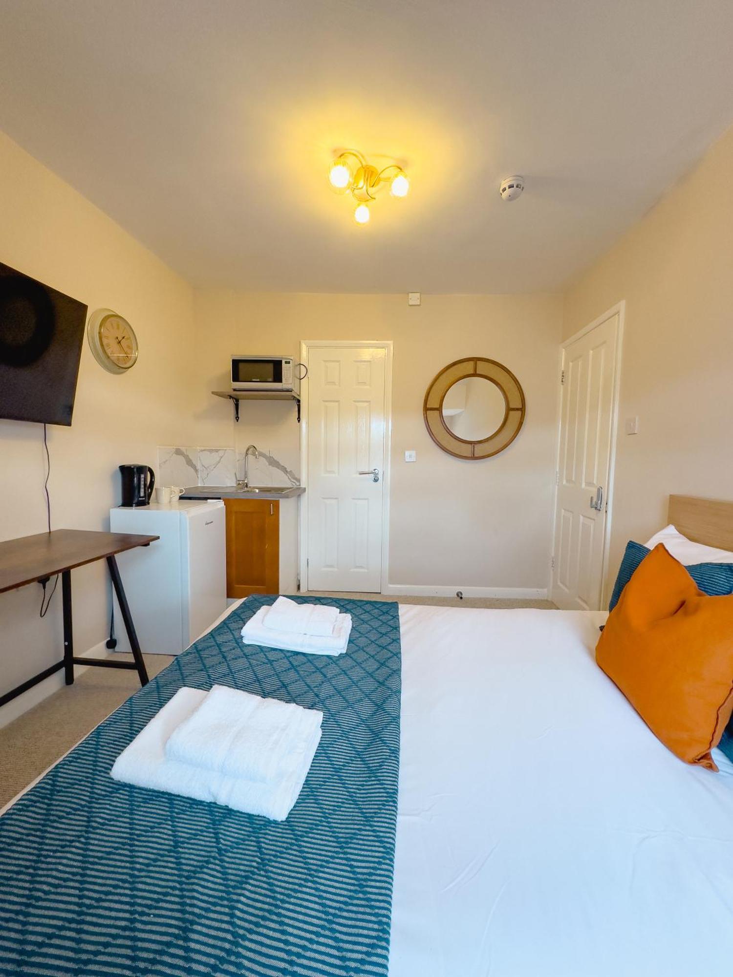 Camden Rooms Лондон Экстерьер фото