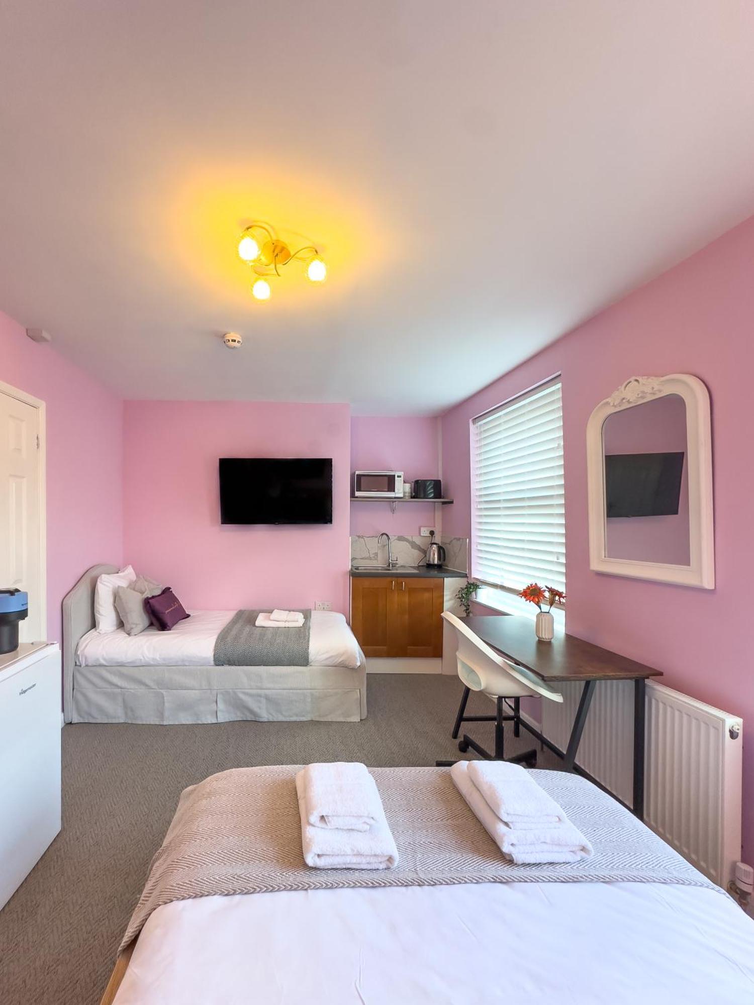 Camden Rooms Лондон Экстерьер фото