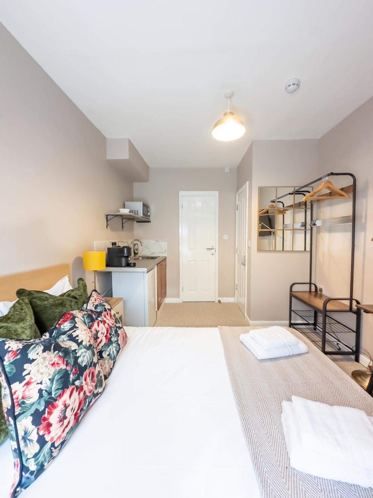 Camden Rooms Лондон Экстерьер фото